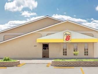 Super 8 By Wyndham Norfolk Motel Exterior photo